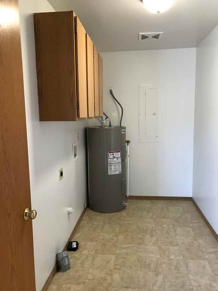 617 S 3rd St #B - Photo 3 of 19