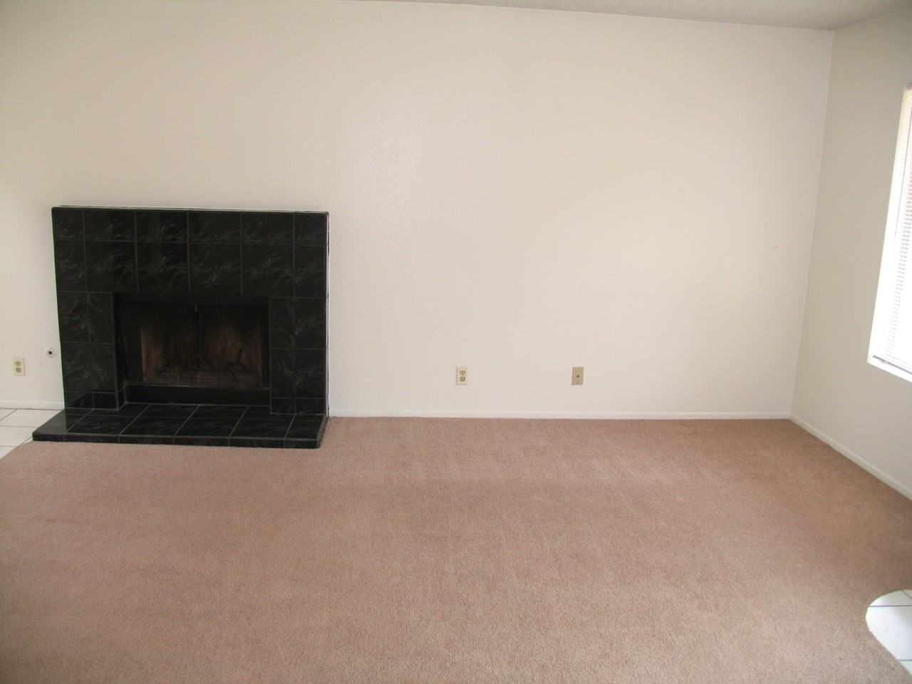 13242 Lakota St - Photo 2 of 6