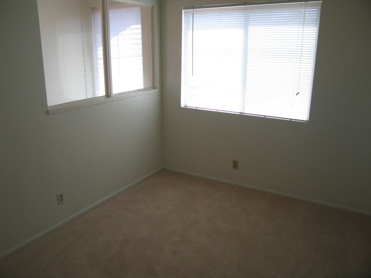 13242 Lakota St - Photo 4 of 6