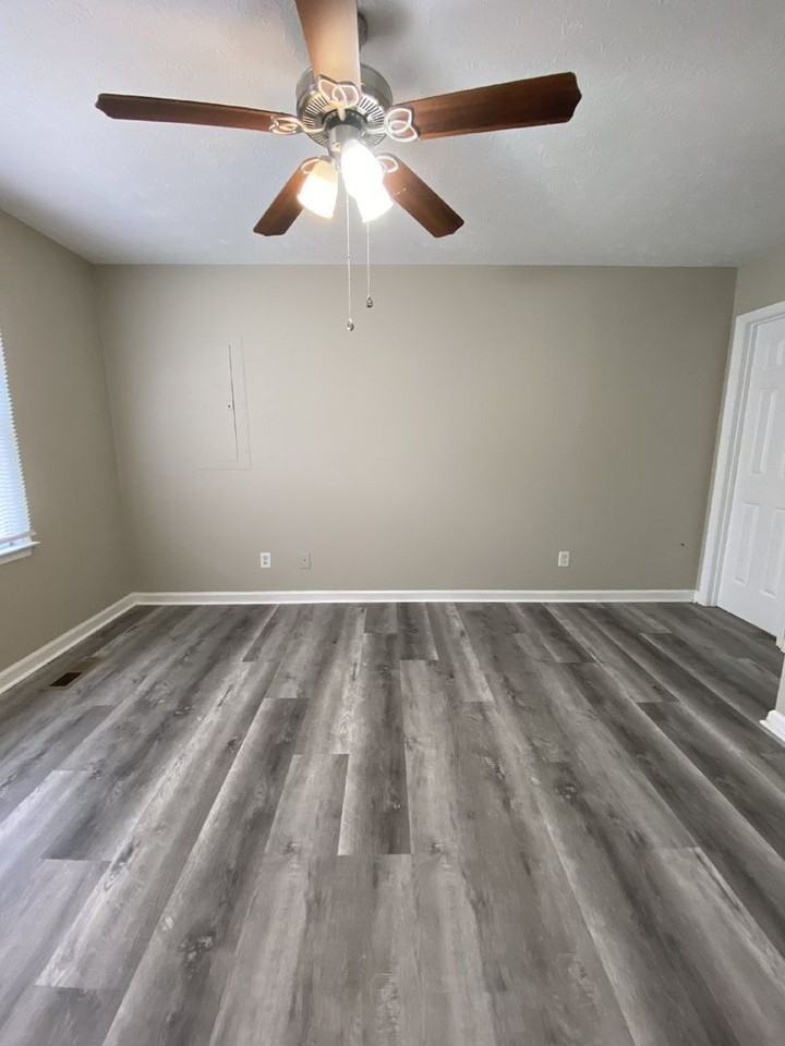 338 Whitehead Rd - Photo 5 of 11