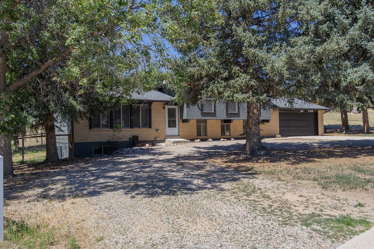 5418 Alta Loma Rd - Photo 2 of 13