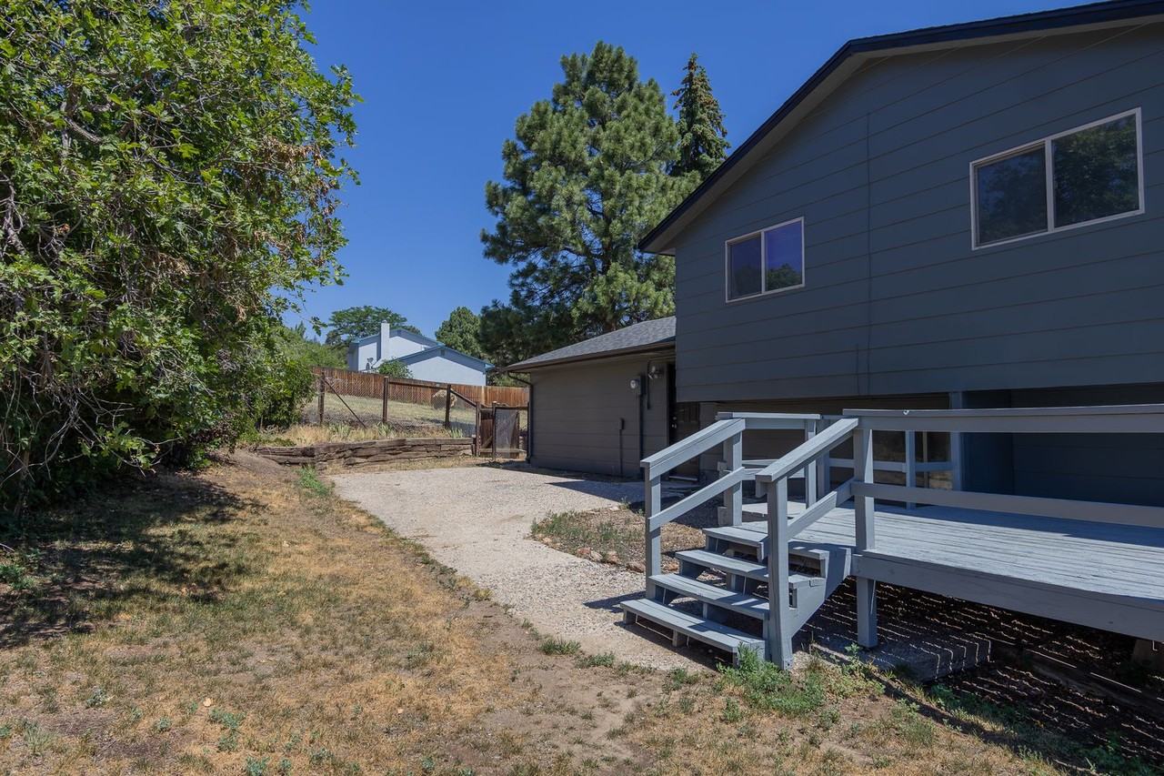 5418 Alta Loma Rd - Photo 4 of 13