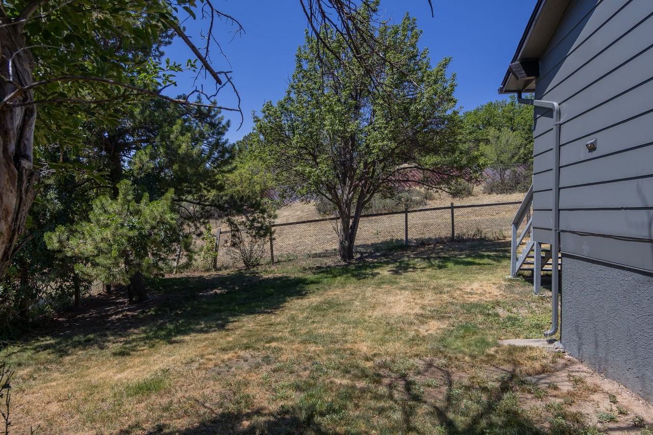 5418 Alta Loma Rd - Photo 7 of 13