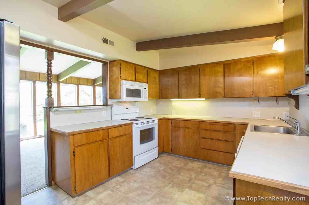 675 Nw 123rd Ave - Photo 5 of 24