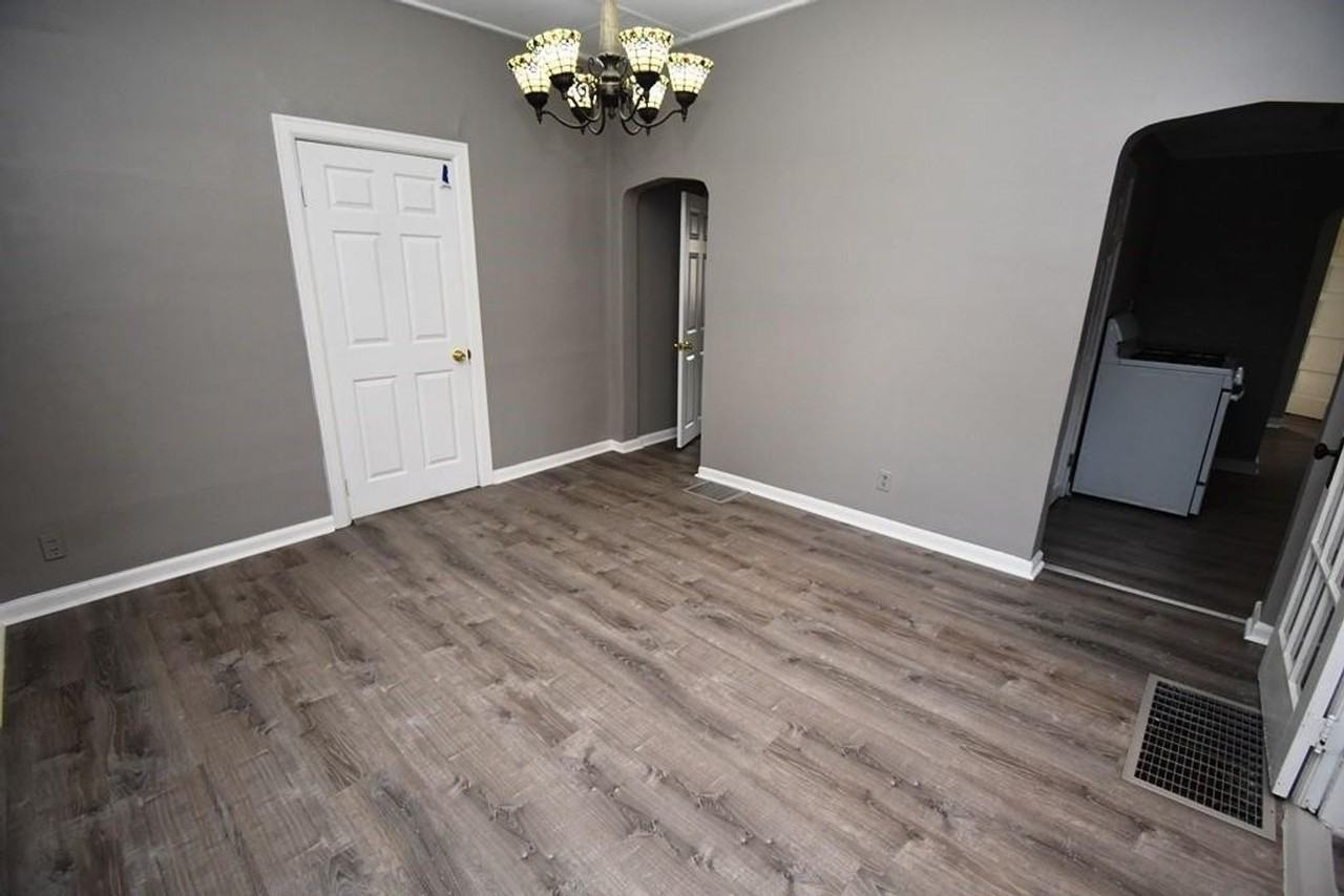 1355 E Walnut St - Photo 6 of 21