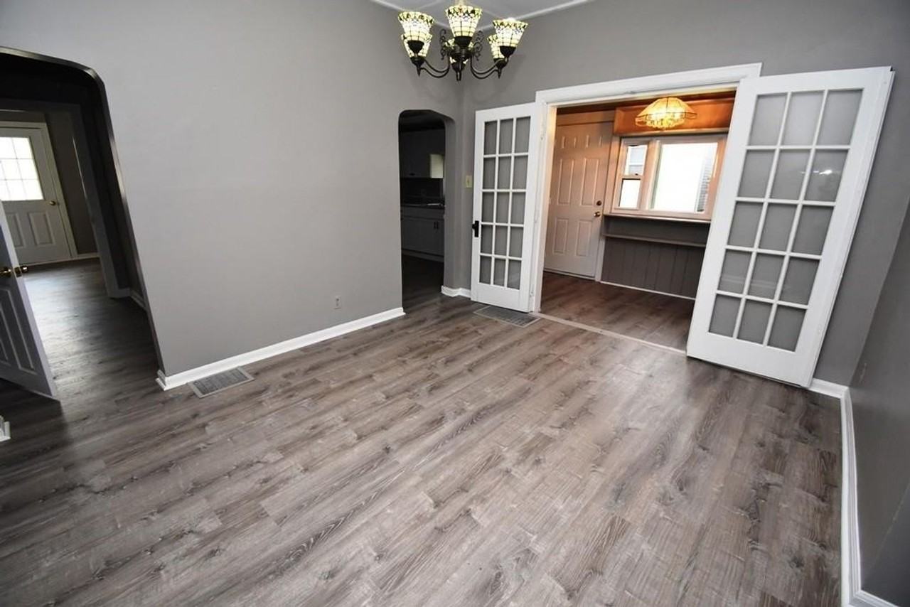 1355 E Walnut St - Photo 7 of 21