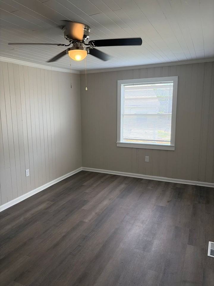 1416 Attucks St - Photo 2 of 11