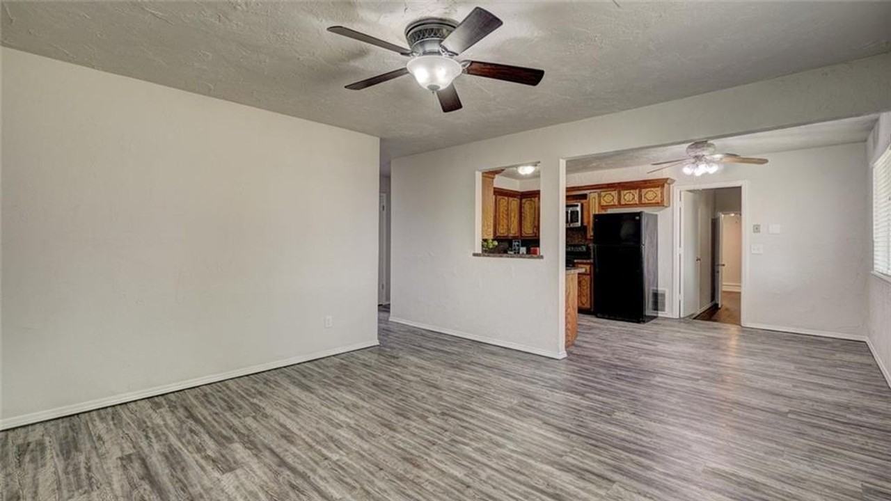 1116 Saint George Ave - Photo 3 of 20