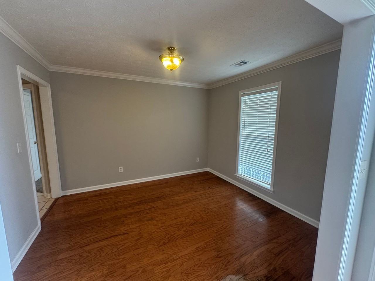 7002 Oak Side Ct - Photo 5 of 44