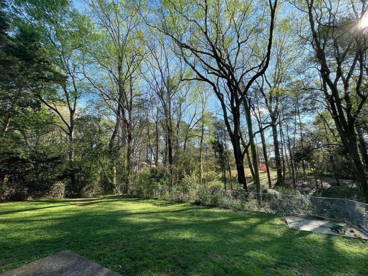 1205 Heritage Dr - Photo 2 of 11