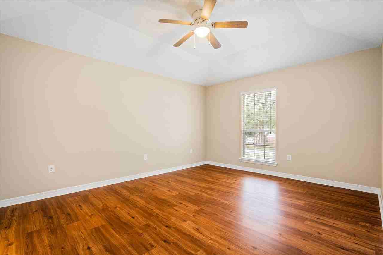 7245 Pecan Terrace Dr - Photo 2 of 24
