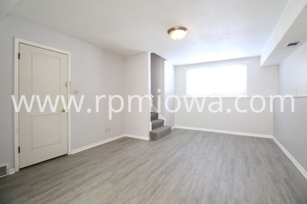 1607 Nw 2nd St - Photo 3 of 13