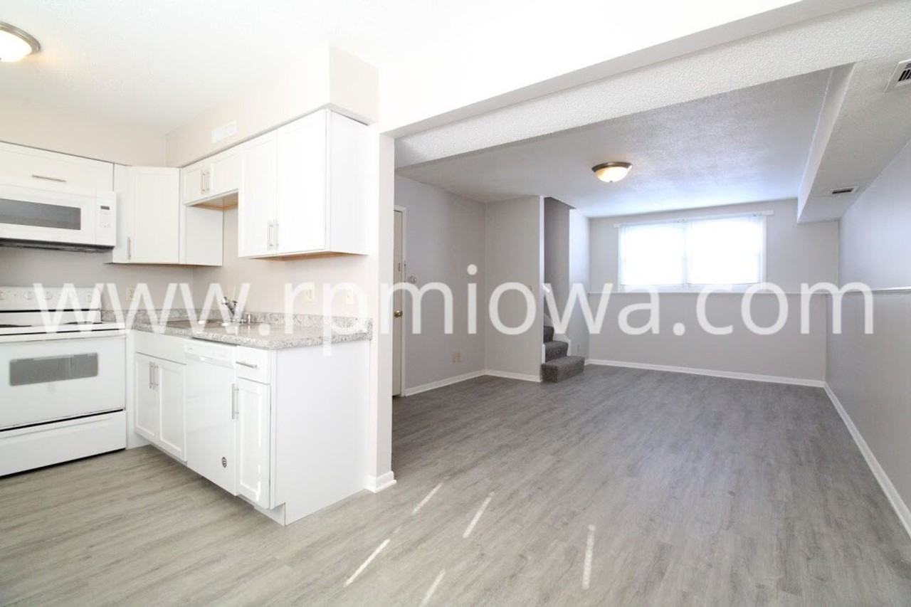 1607 Nw 2nd St - Photo 5 of 13