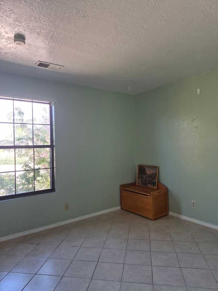 801 Casper Rd Se - Photo 5 of 10