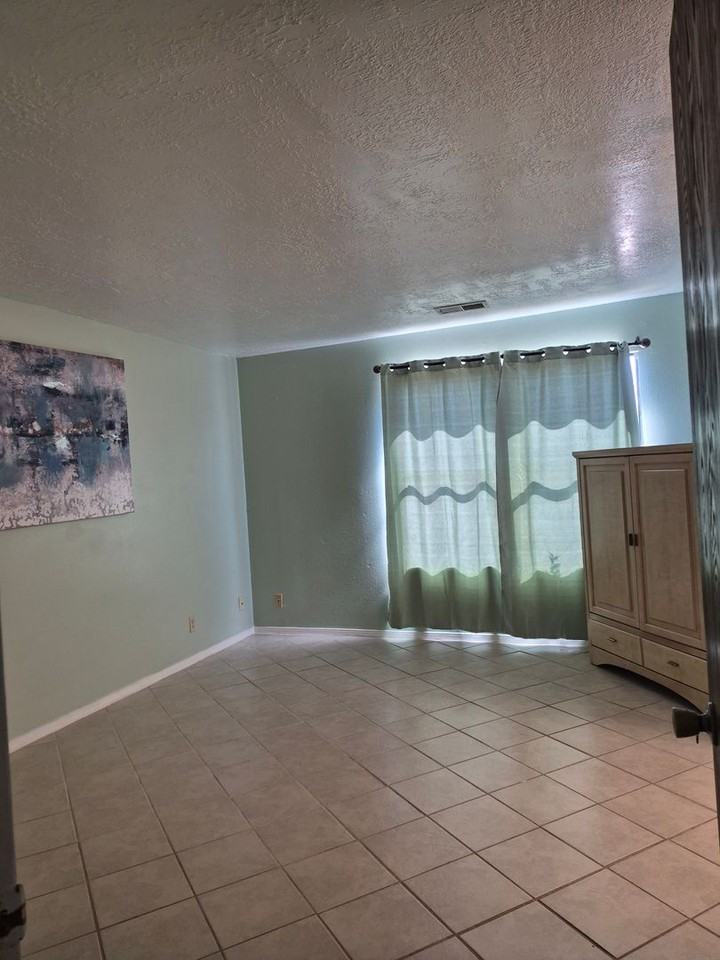 801 Casper Rd Se - Photo 7 of 10