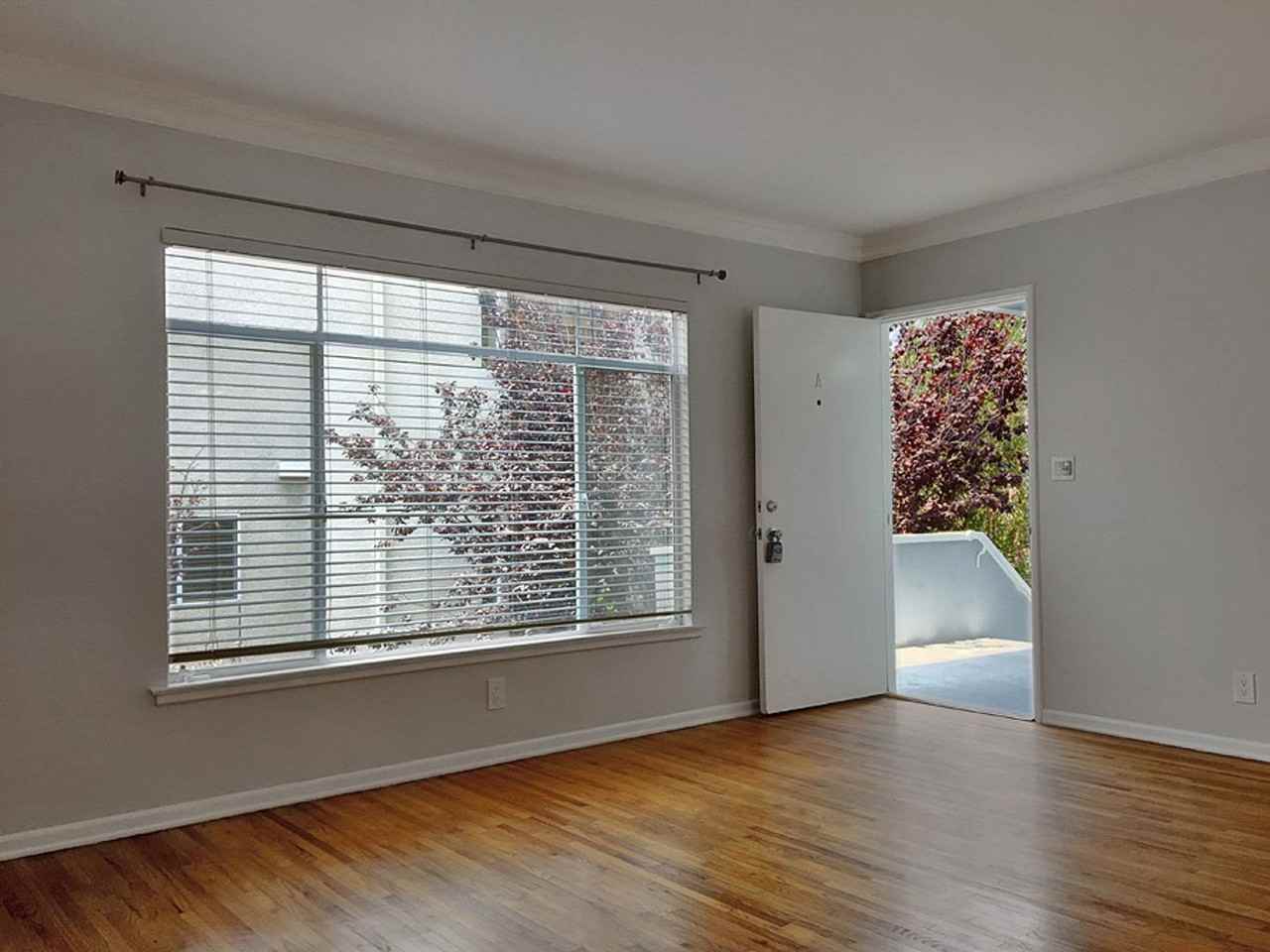 2612 Euclid St #B - Photo 2 of 8