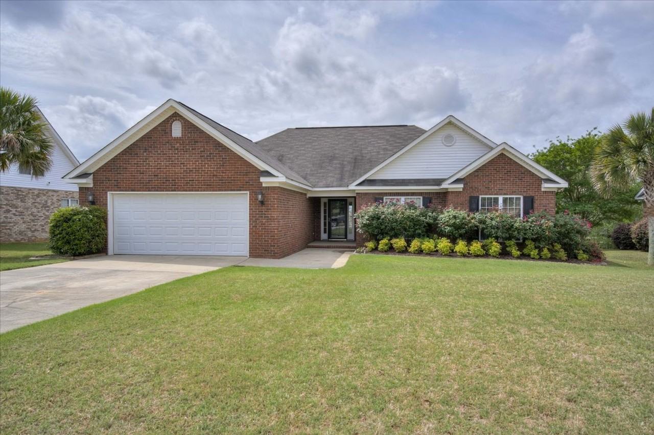 4516 Logans Way - Photo 2 of 28