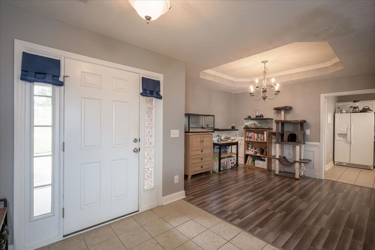 4516 Logans Way - Photo 4 of 28