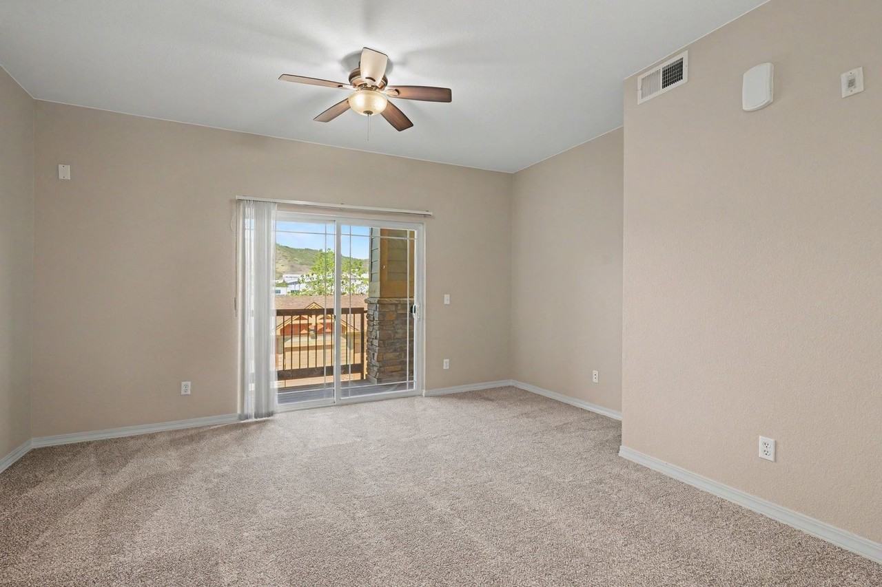 8846 S Kline St #202 - Photo 6 of 21