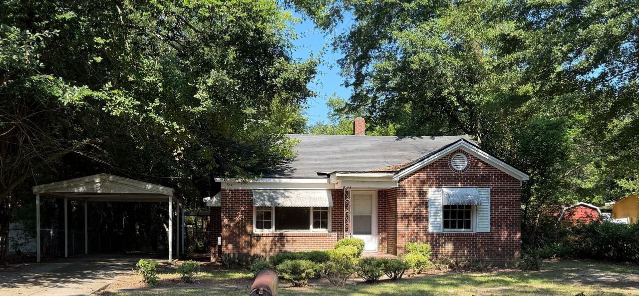 211 Edison Dr