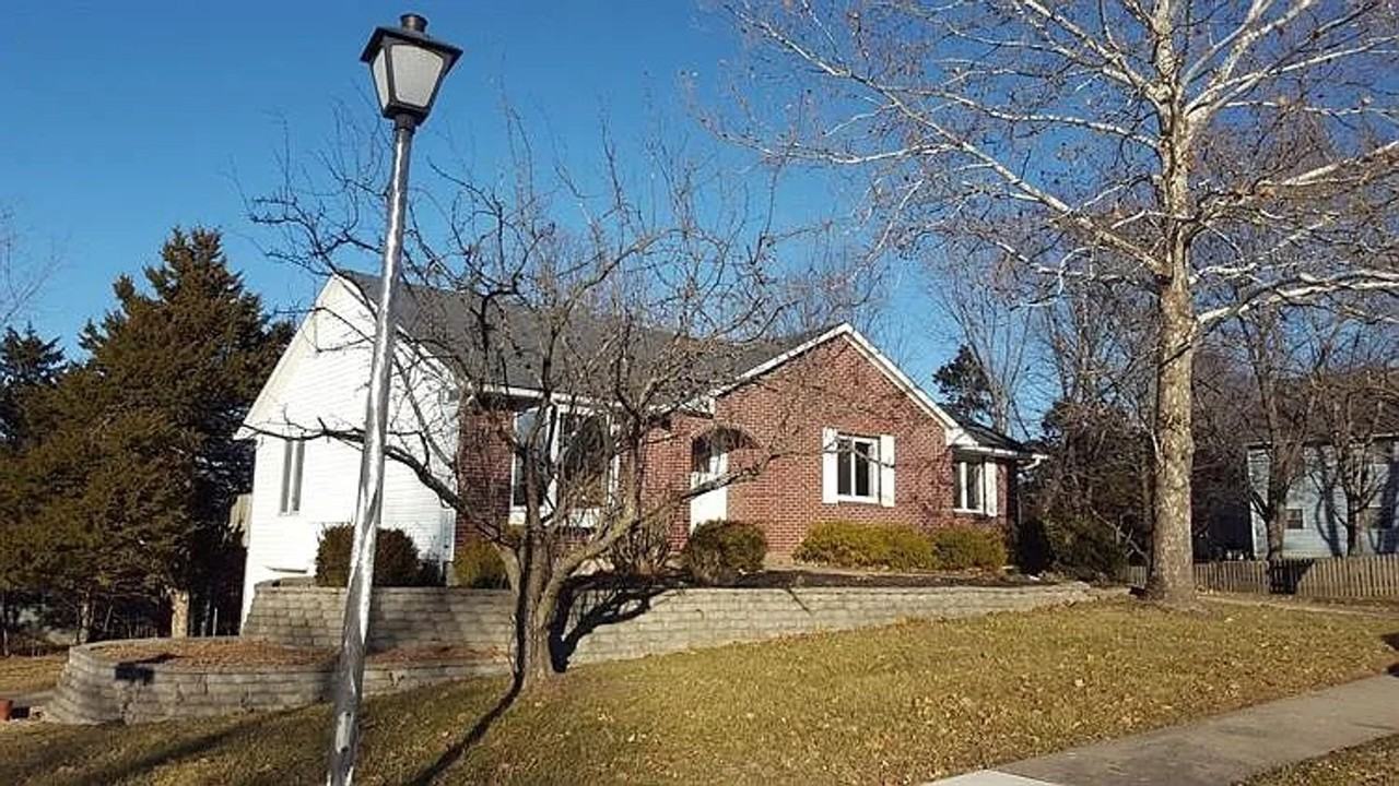 501 Dustin Dr - Photo 2 of 17