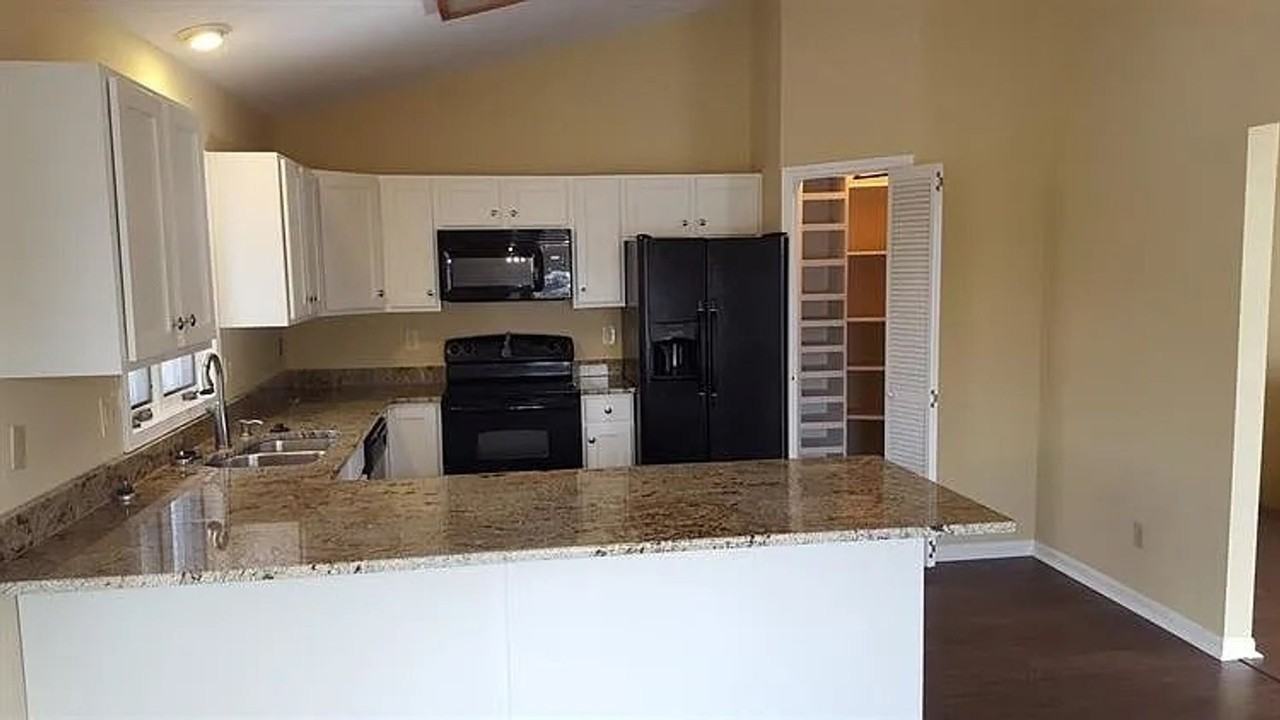 501 Dustin Dr - Photo 6 of 17