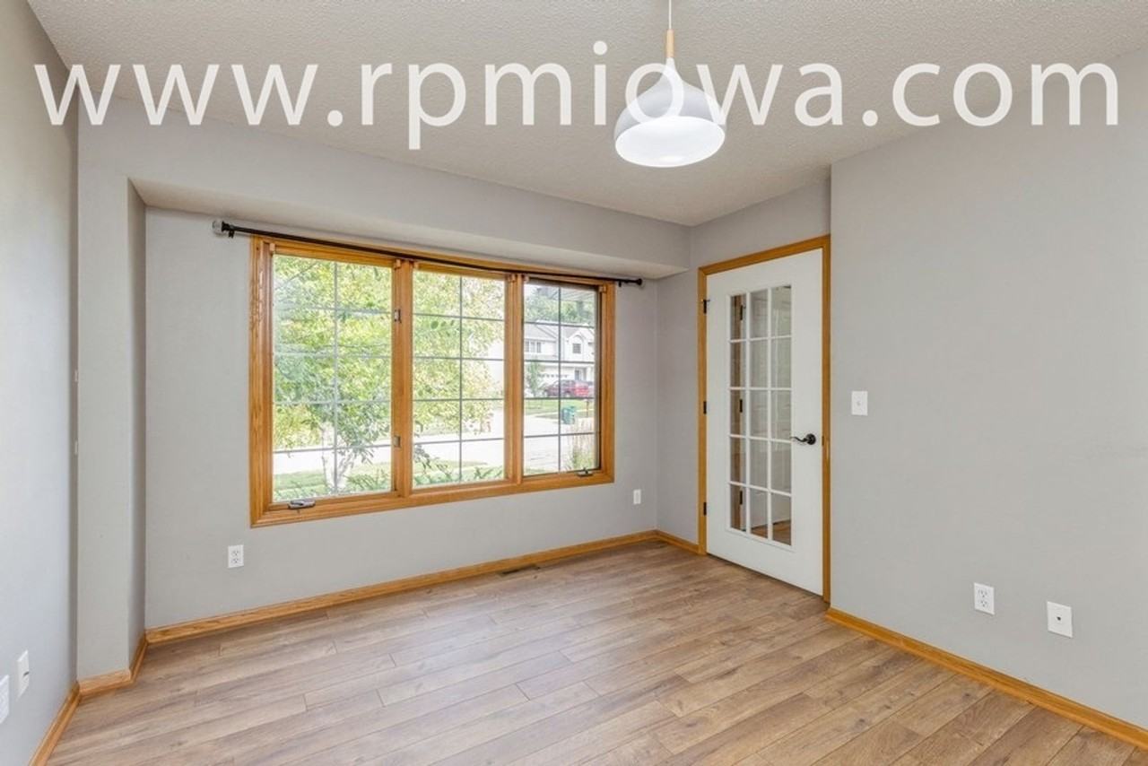 825 76th St - Photo 2 of 16