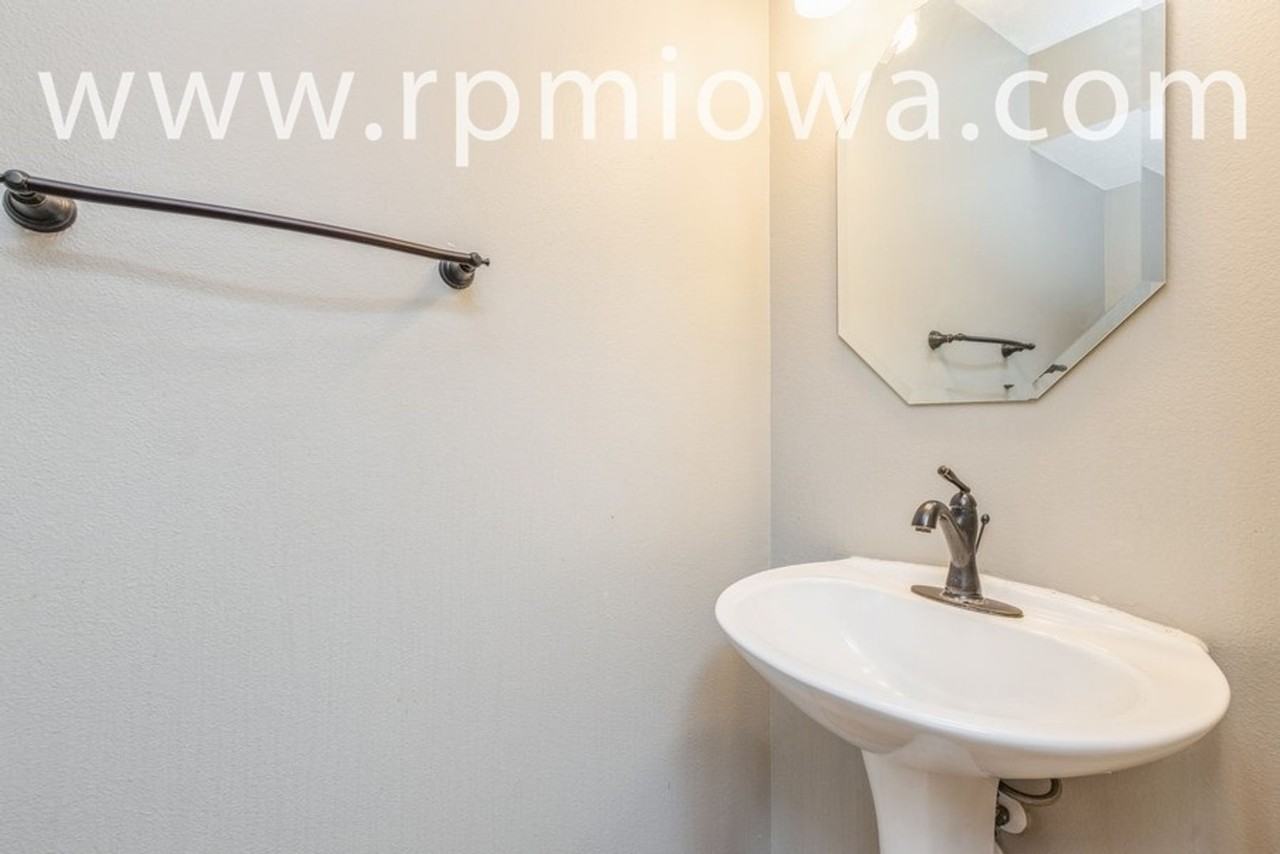 825 76th St - Photo 5 of 16