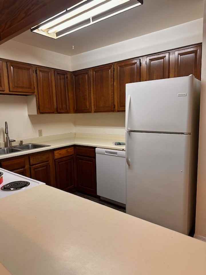8003 N Wabash Ave - Photo 6 of 17