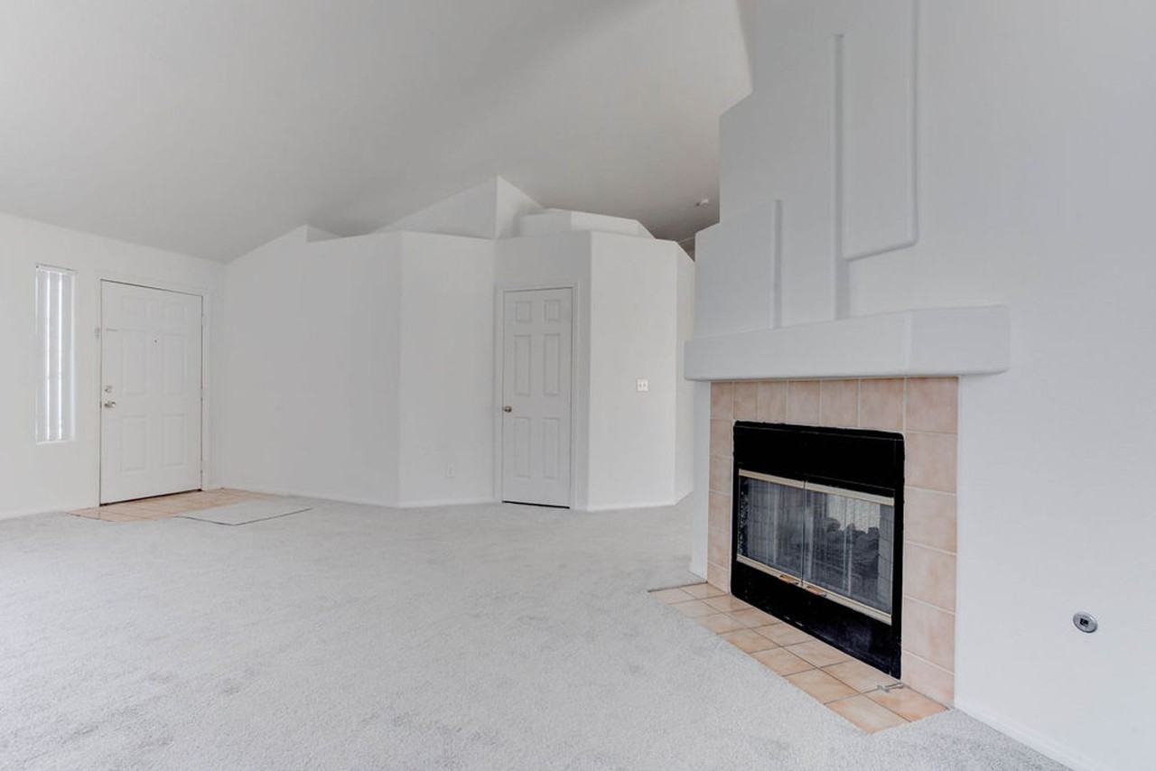 4579 Canna Dr - Photo 4 of 33