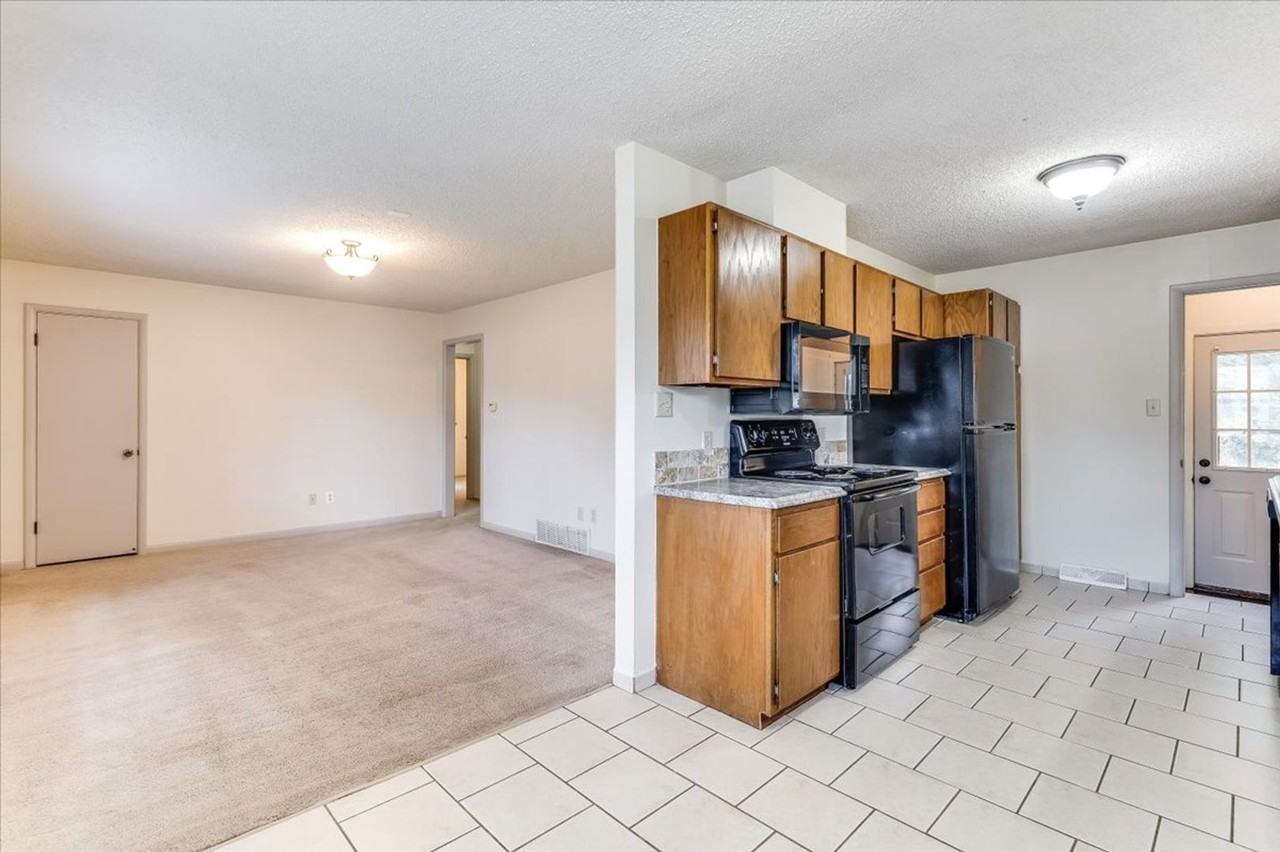 554 S Circle Dr - Photo 6 of 15