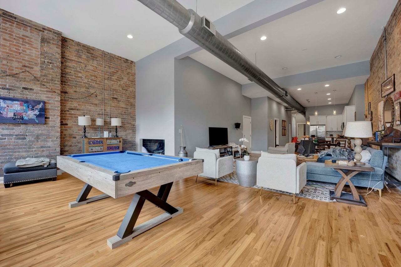 1015 W Lake St - Photo 7 of 16
