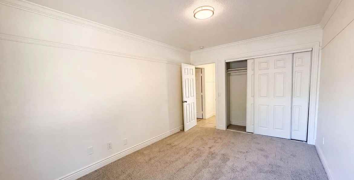 209 Bryan Avenue - Photo 2 of 6