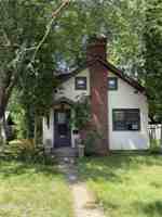 featured image of 305 1st Ave Ne