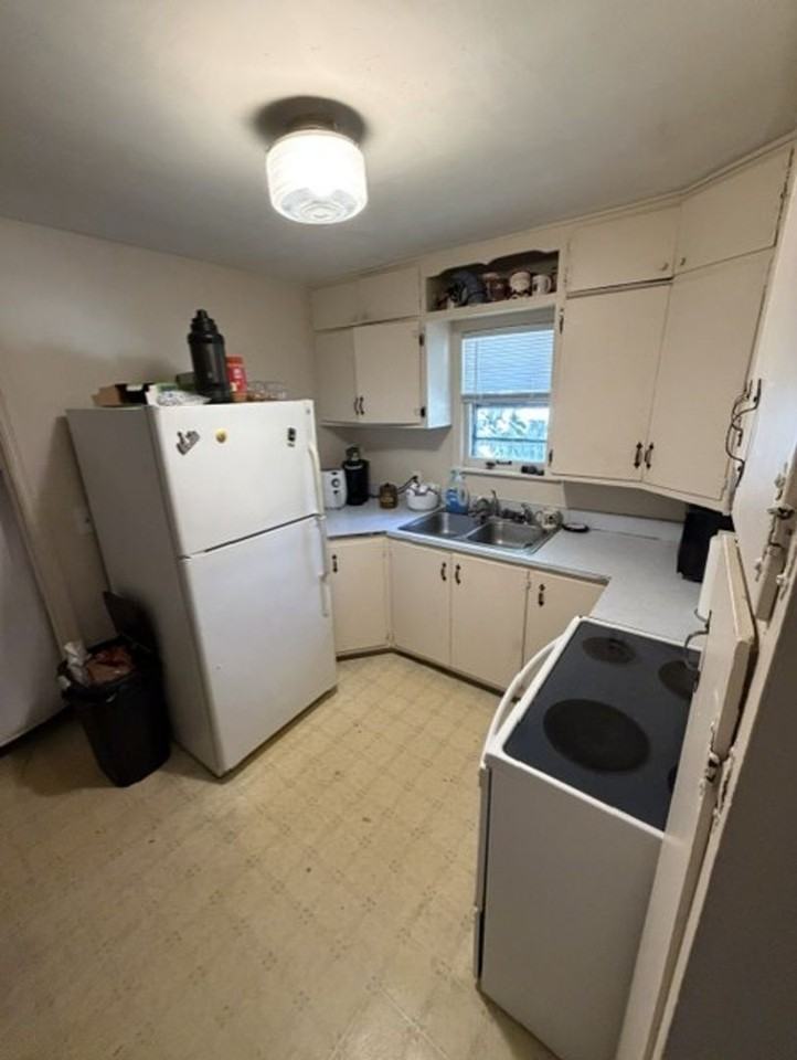 305 1st Ave Ne - Photo 4 of 6