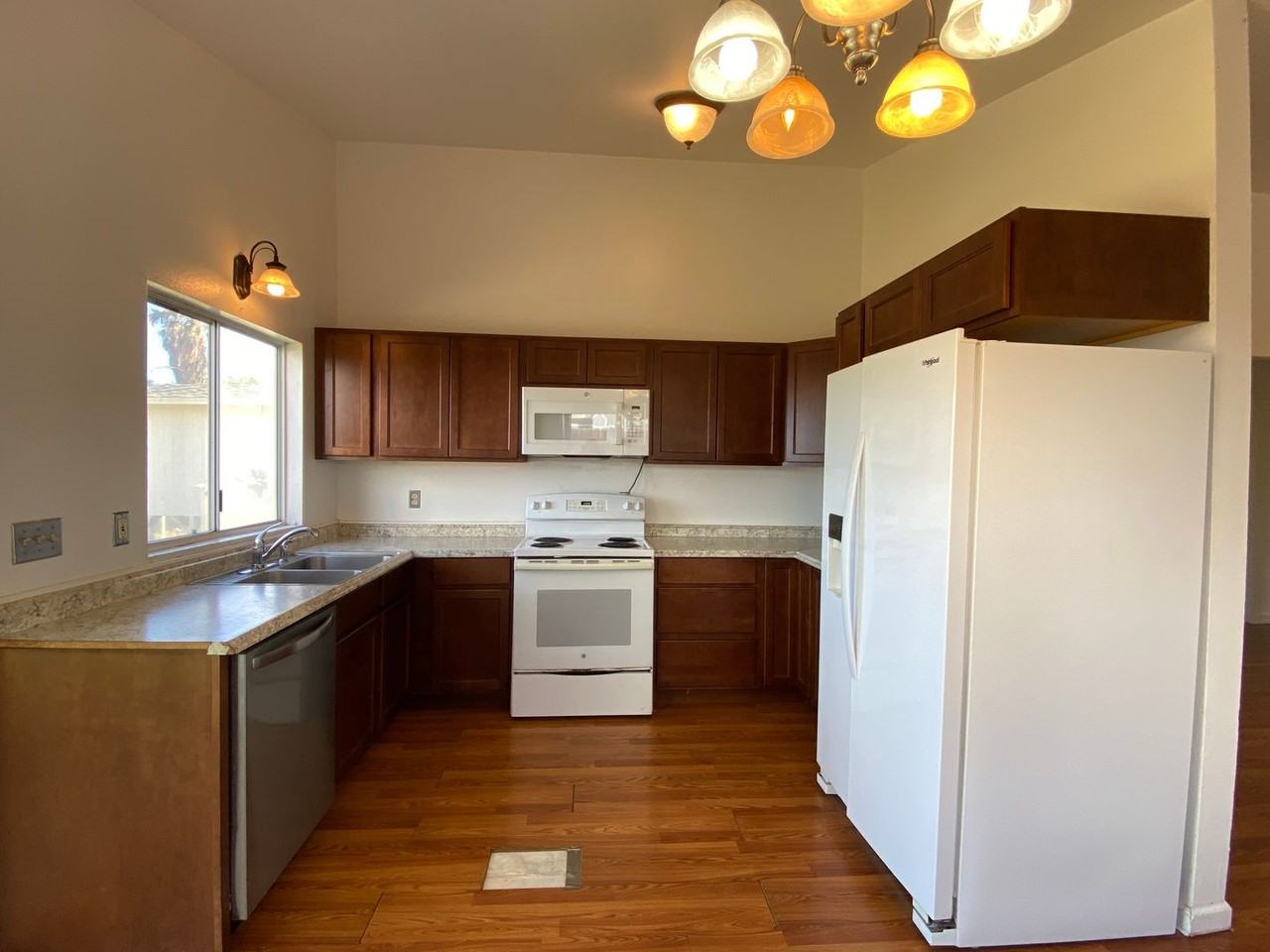 68-3692 Kimo Nui St - Photo 5 of 16