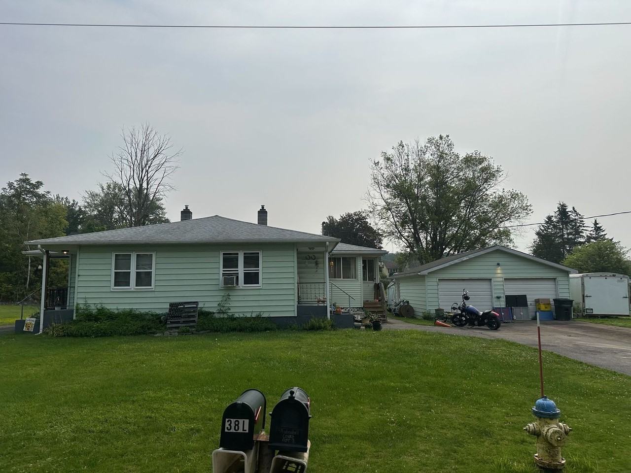 38 Woodhill Ct - Photo 4 of 20