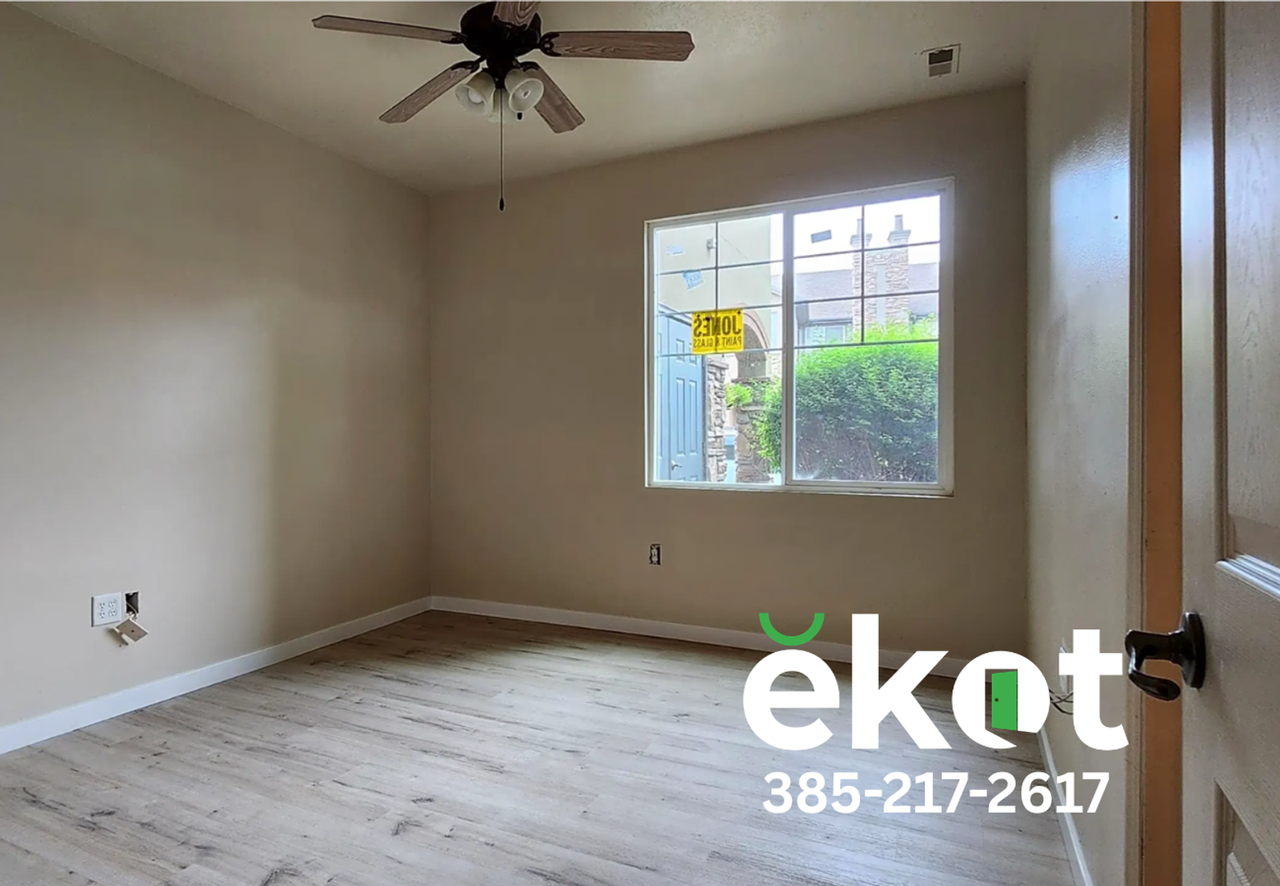 1361 W 50 N - Photo 3 of 13