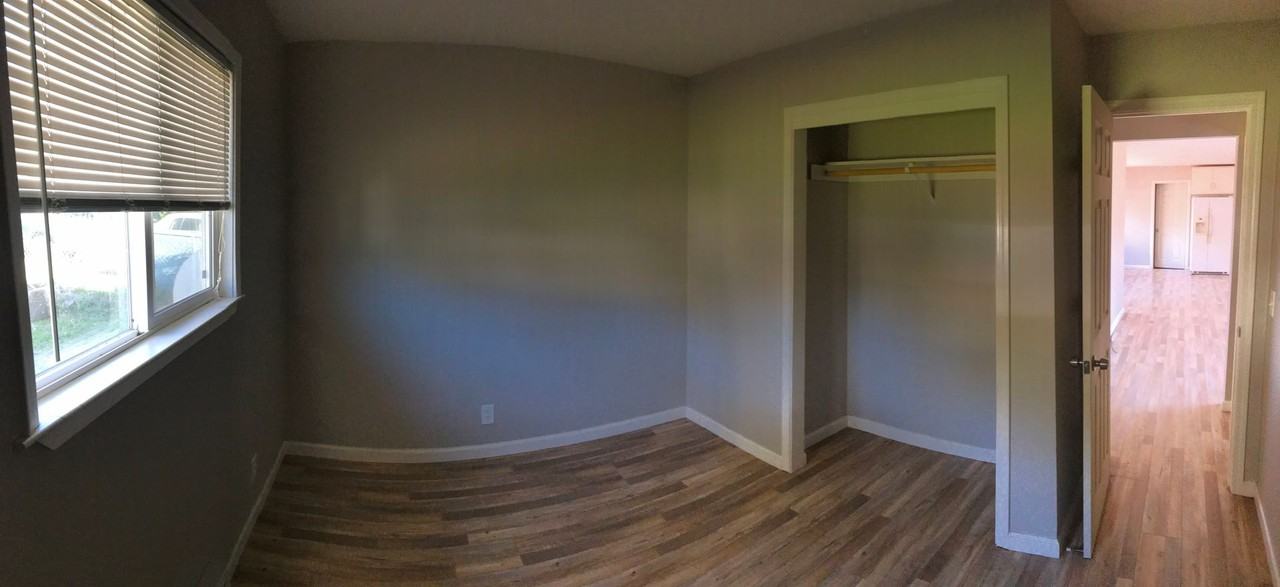 14601 Uhl Ave - Photo 3 of 4