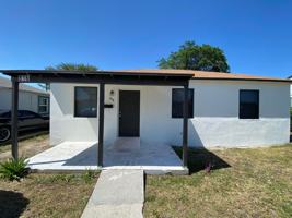 featured image of 816 W 4th St