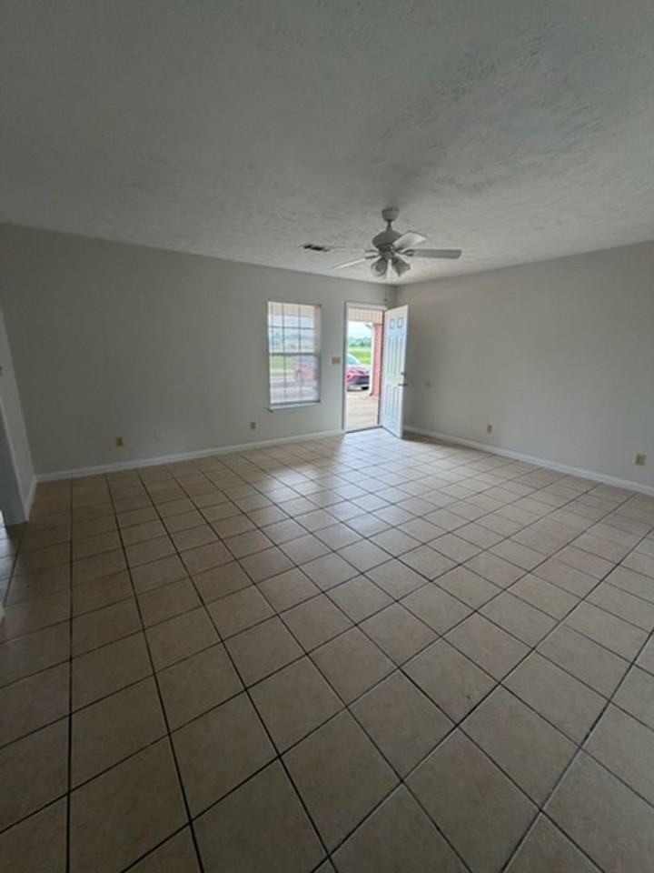 10556 Highway 363 - Photo 2 of 6