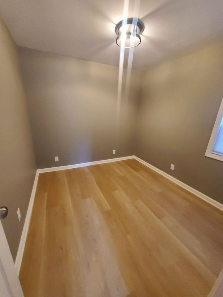 4057 N 48th St - Photo 3 of 9