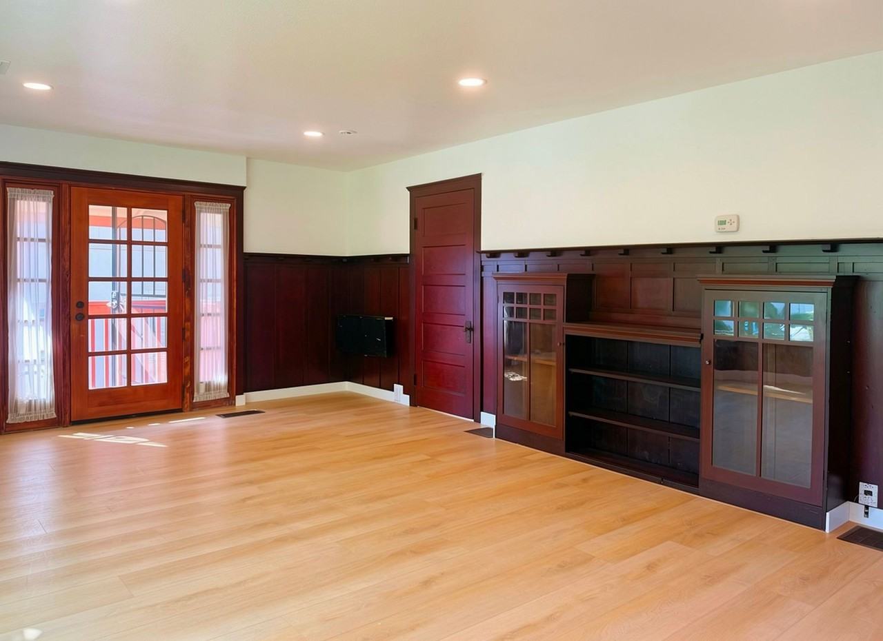 4546 Muir Ave - Photo 2 of 6