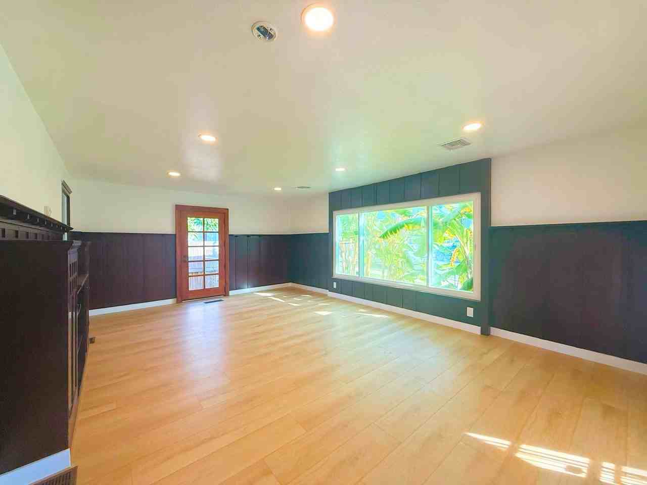 4546 Muir Ave - Photo 4 of 6