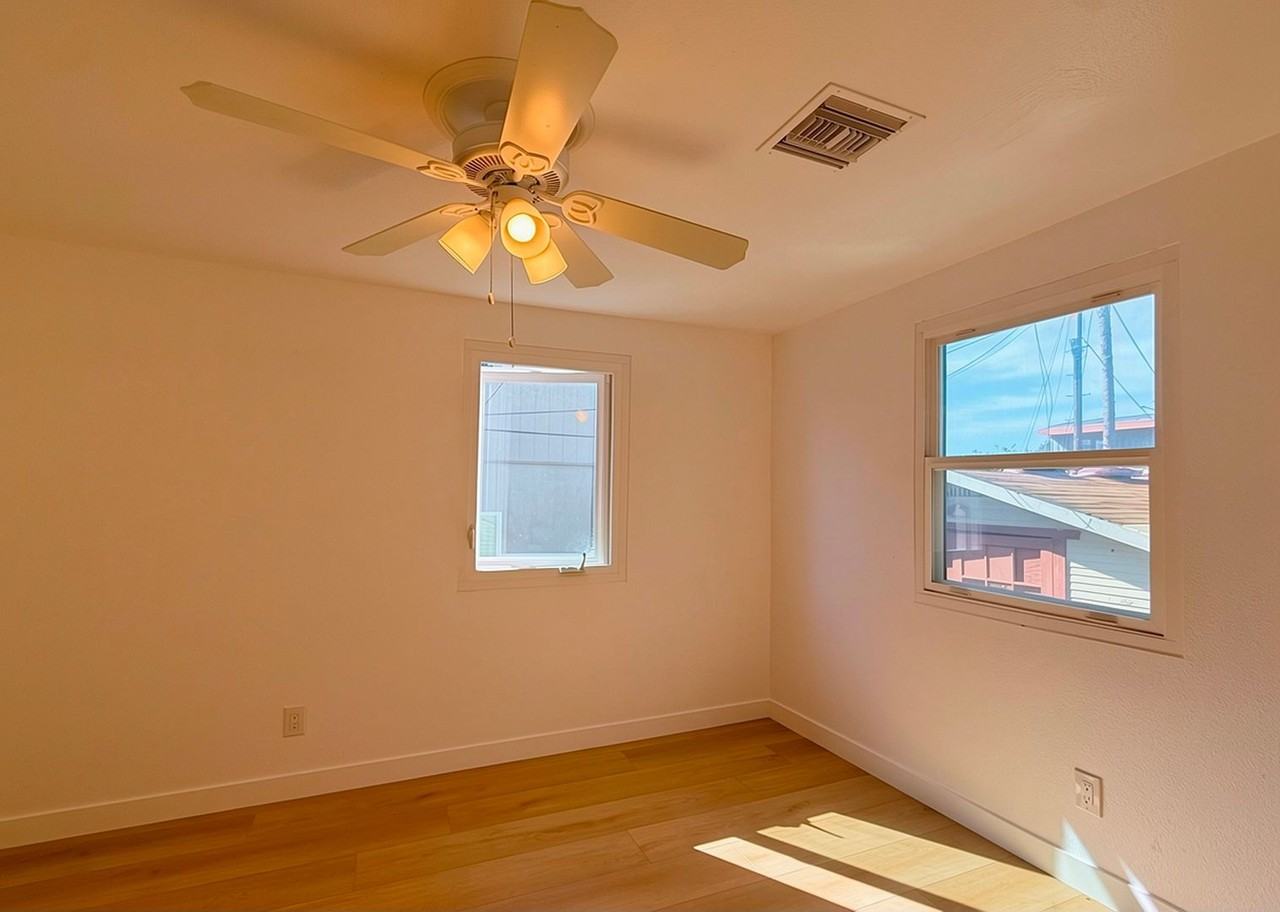 4546 Muir Ave - Photo 6 of 6
