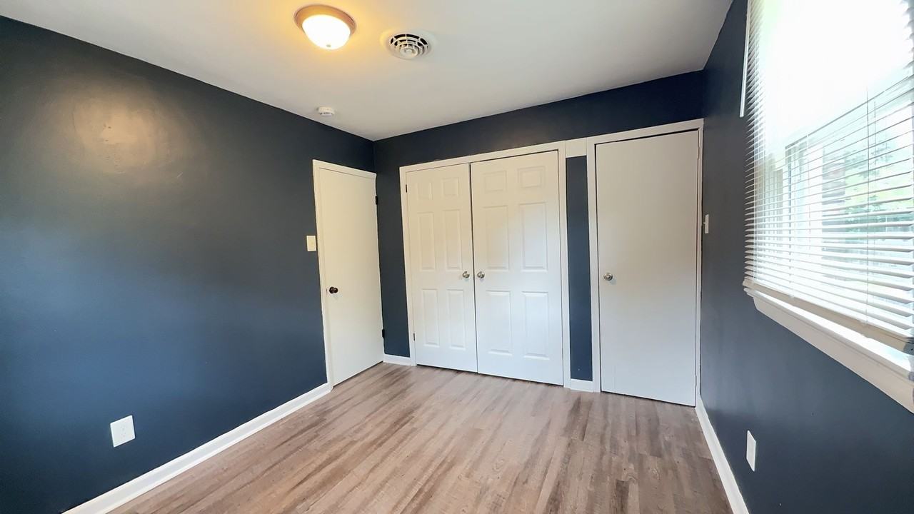 1308 Elder Ave - Photo 7 of 11