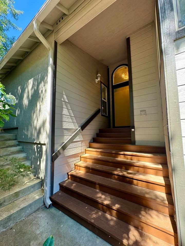 245 Incline Dr - Photo 5 of 40