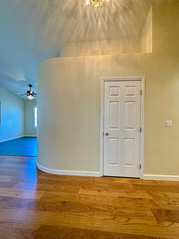 245 Incline Dr - Photo 6 of 40