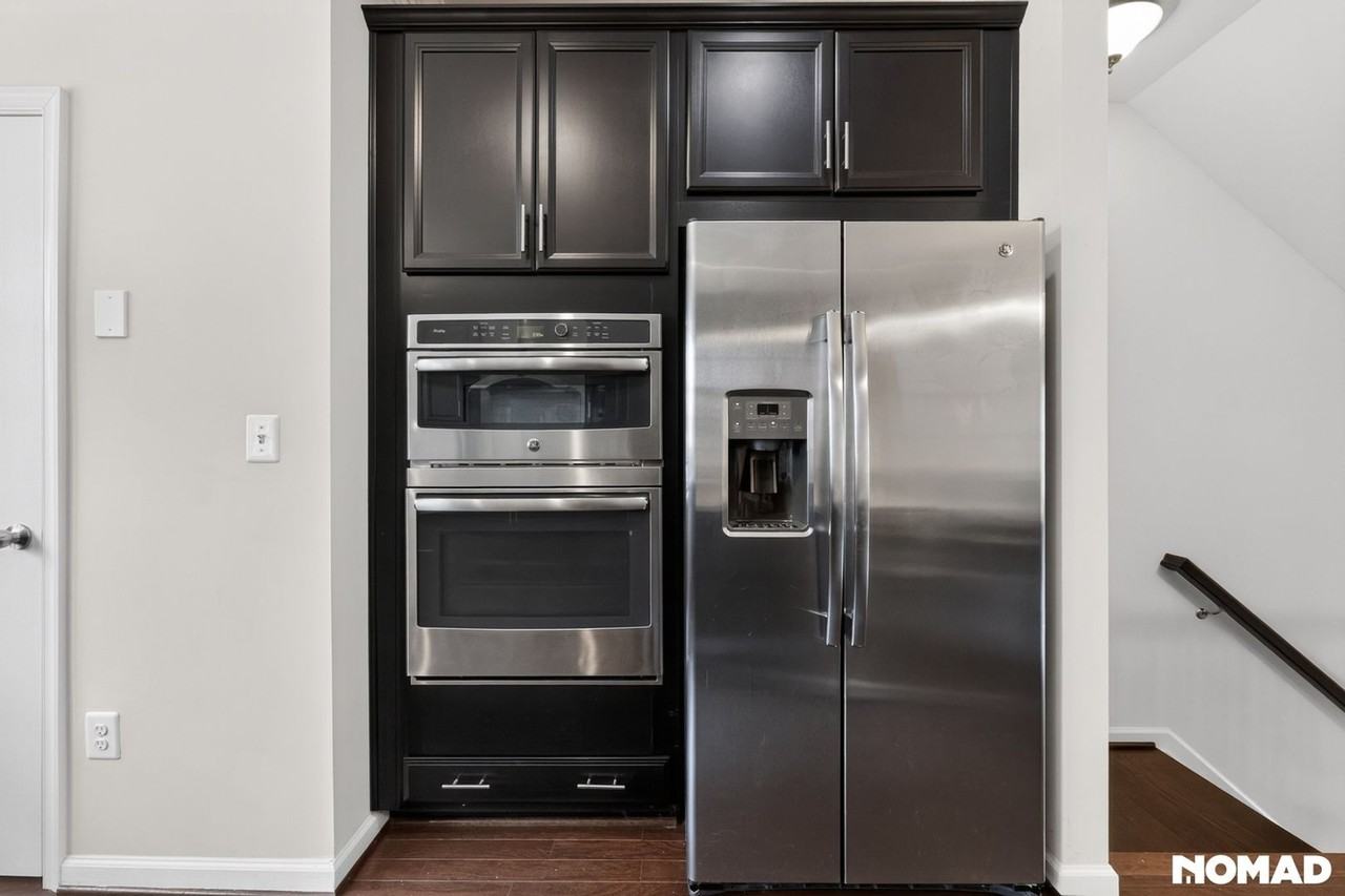 817 Fair Winds Way - Photo 7 of 42