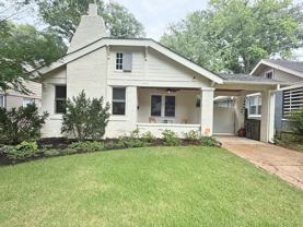 420 Holmes Cir - Photo 1 of 1